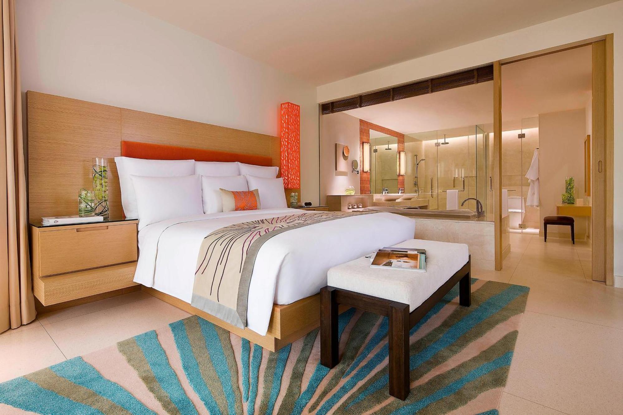 Renaissance Phuket Resort & Spa Buitenkant foto