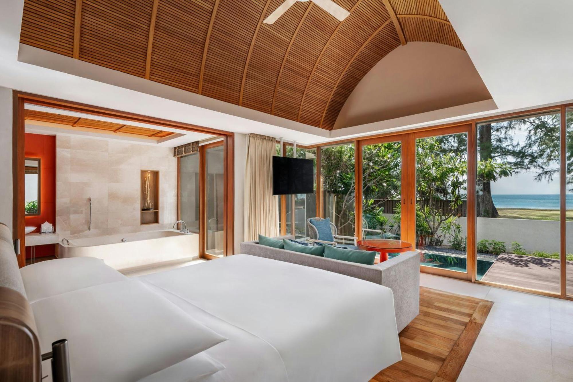 Renaissance Phuket Resort & Spa Buitenkant foto